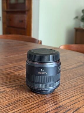 Canon 35mm Macro Lens in Black